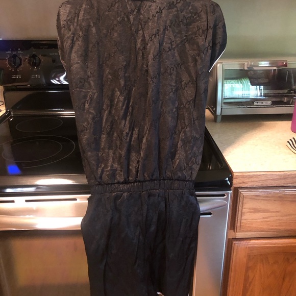 Women’s Black VS Sleep Romper Size L - Picture 2 of 5